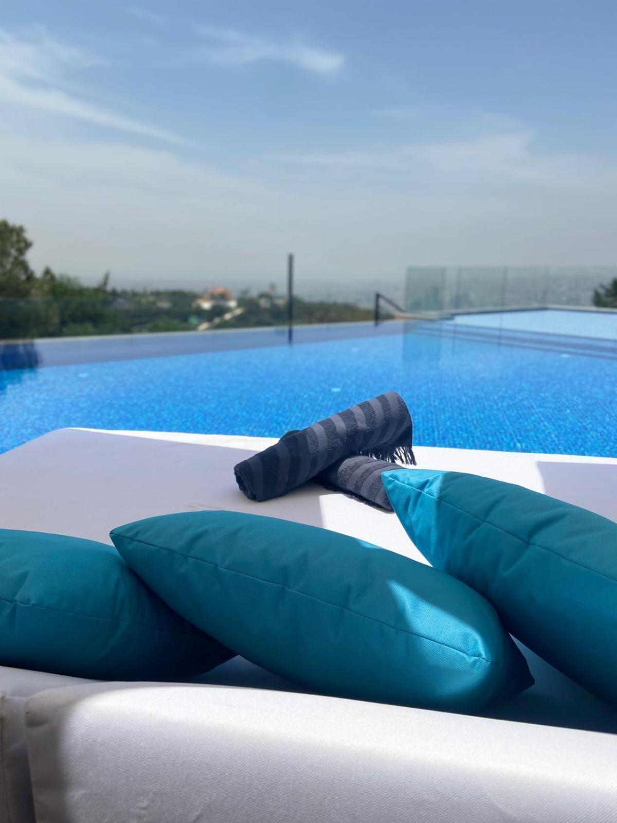 The Ray Hotel And Studios Beirut Exterior foto
