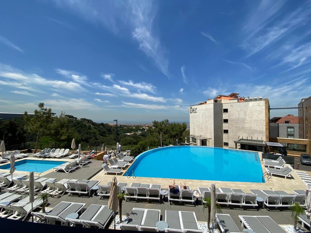 The Ray Hotel And Studios Beirut Exterior foto