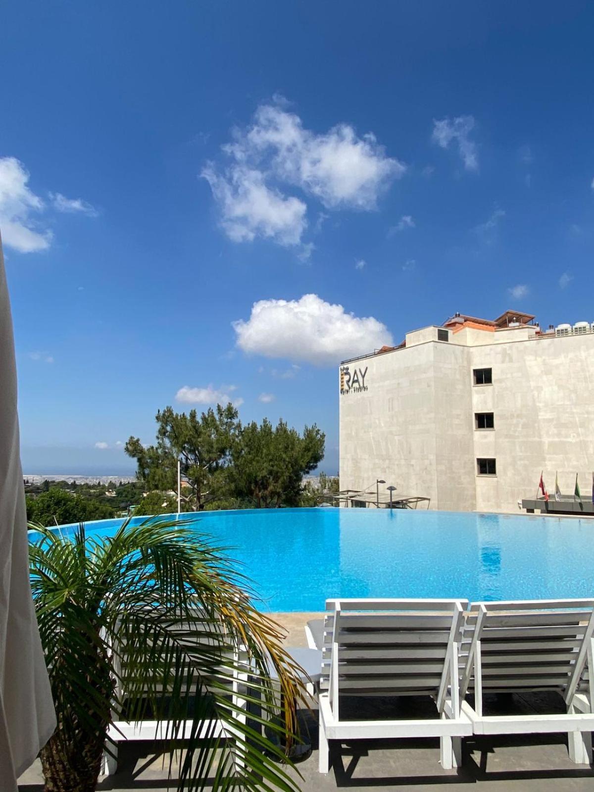 The Ray Hotel And Studios Beirut Exterior foto