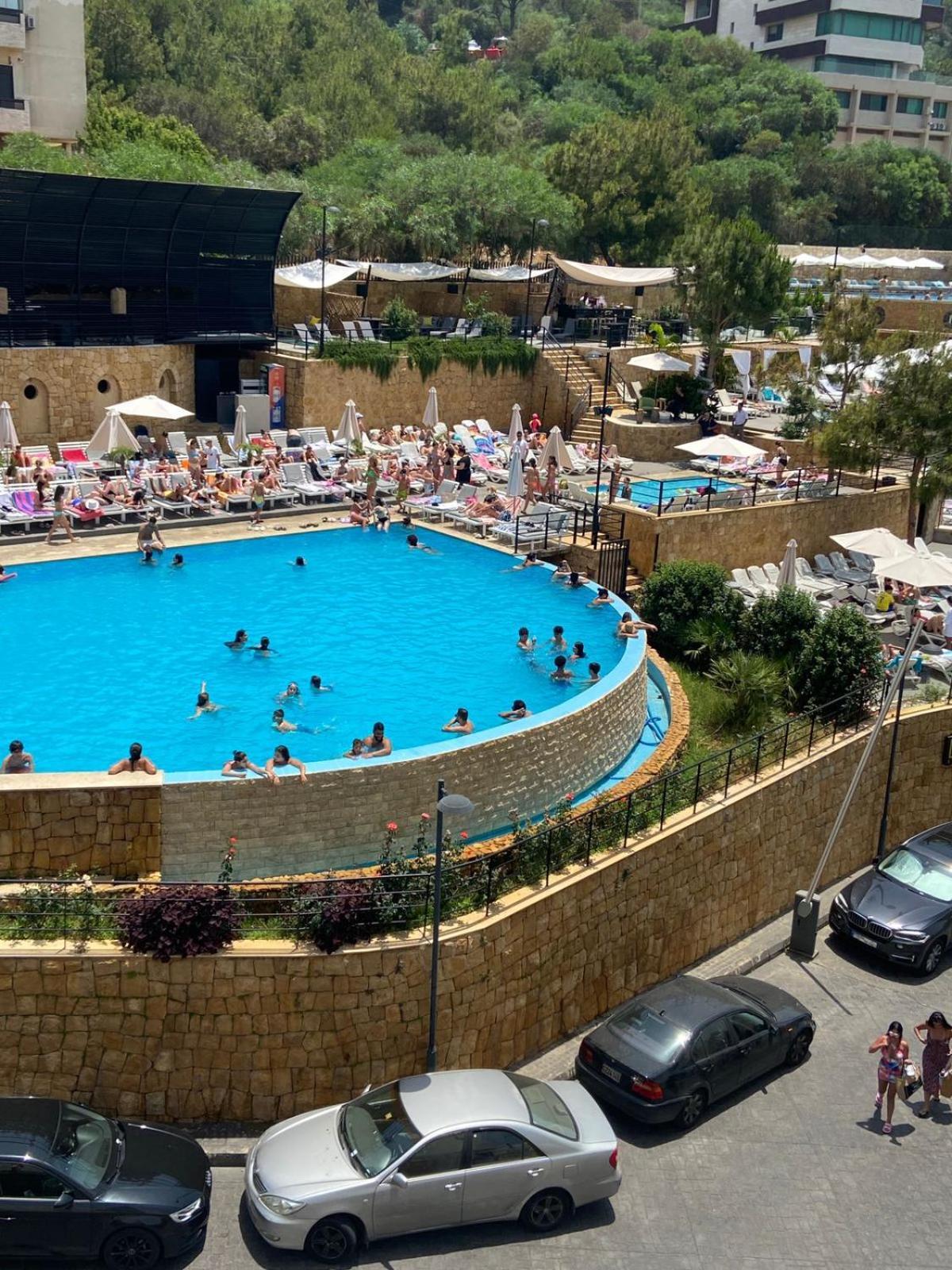 The Ray Hotel And Studios Beirut Exterior foto