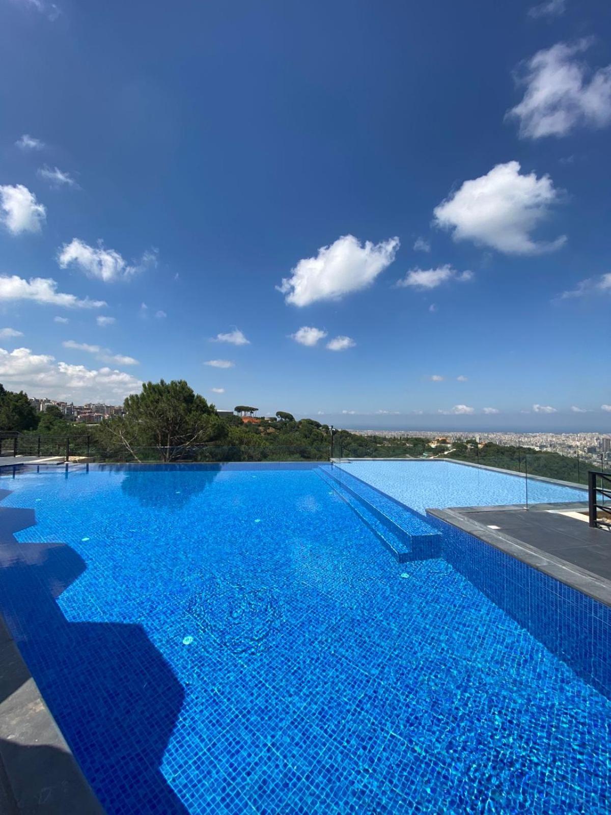 The Ray Hotel And Studios Beirut Exterior foto