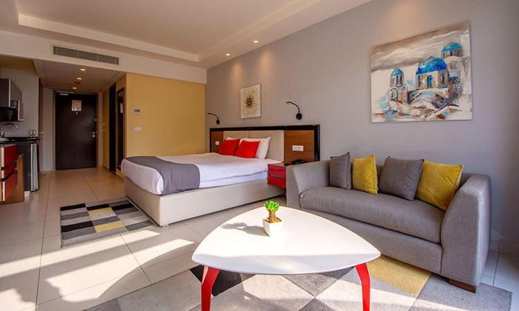 The Ray Hotel And Studios Beirut Exterior foto